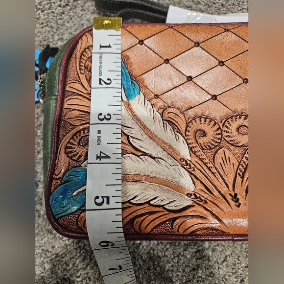 Hand Tooled Leather  Tan and Green Crossbody Bag - Picture 3 of 8